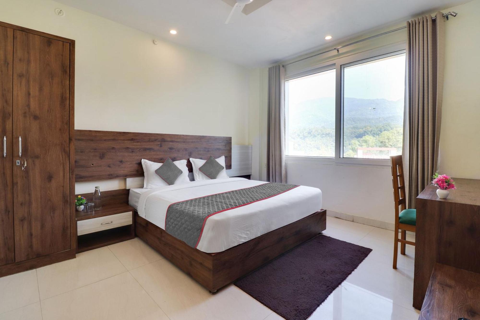 Townhouse Hotel Rooftop Rishikesh Exterior photo